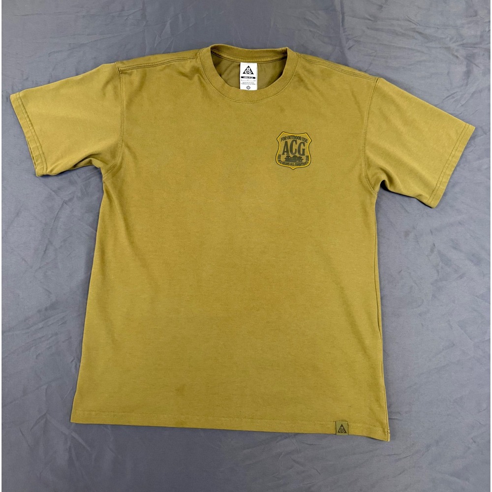 Nike ACG Mens Loose Fit Graphic T-Shirt Olive Green Mushroom Shield Small